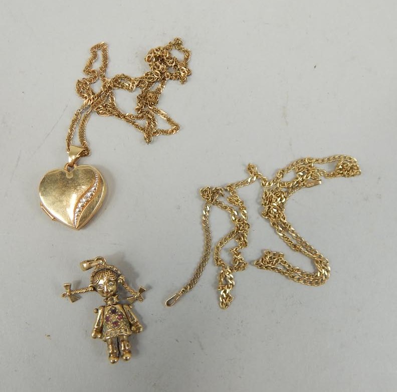 Appraisal: Two ct gold necklaces one in the form of a