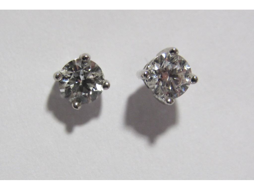 Appraisal: A pair of ct gold diamond stud earrings each brilliant