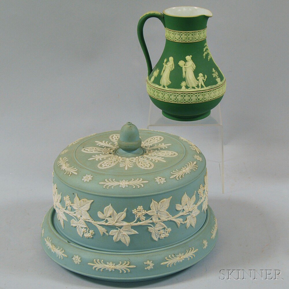 Appraisal: Two Jasperware Items th century a green Wedgwood jasper dip