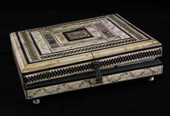 Appraisal: An early th century Prisoner of War ivory games box