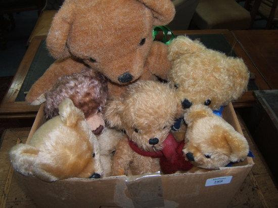 Appraisal: A mixed group of six various Merry Thought teddy bears