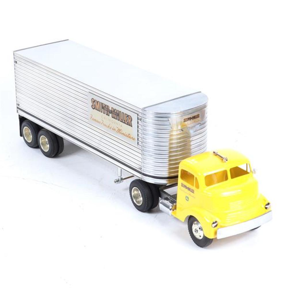 Appraisal: SMITH MILLER PRESSED STEEL TOY SEMI TRUCK WITH YELLOW JOHN