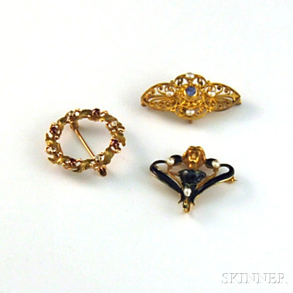 Appraisal: Three Art Nouveau Pins a kt gold enamel diamond and