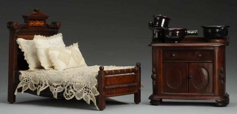 Appraisal: Antique Doll Bed and Dresser Lovely period bed with lots