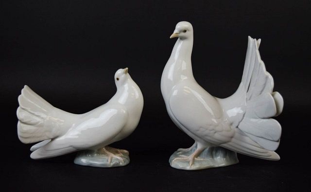 Appraisal: Lladro Dove Porcelain Figurines Lladro dove porcelain figurines H x