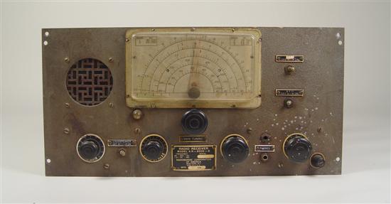 Appraisal: RCA High Frequency Radio Model AR- -B intermediate and high