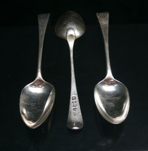 Appraisal: A set of six Old English pattern sterling silver dessert