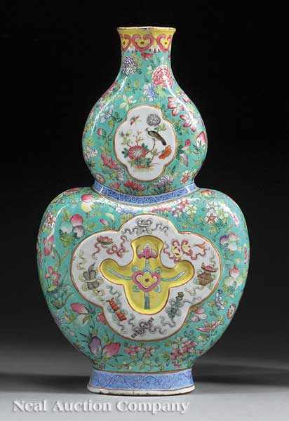 Appraisal: A Chinese Turquoise Ground Famille Rose Porcelain Double Gourd Vase