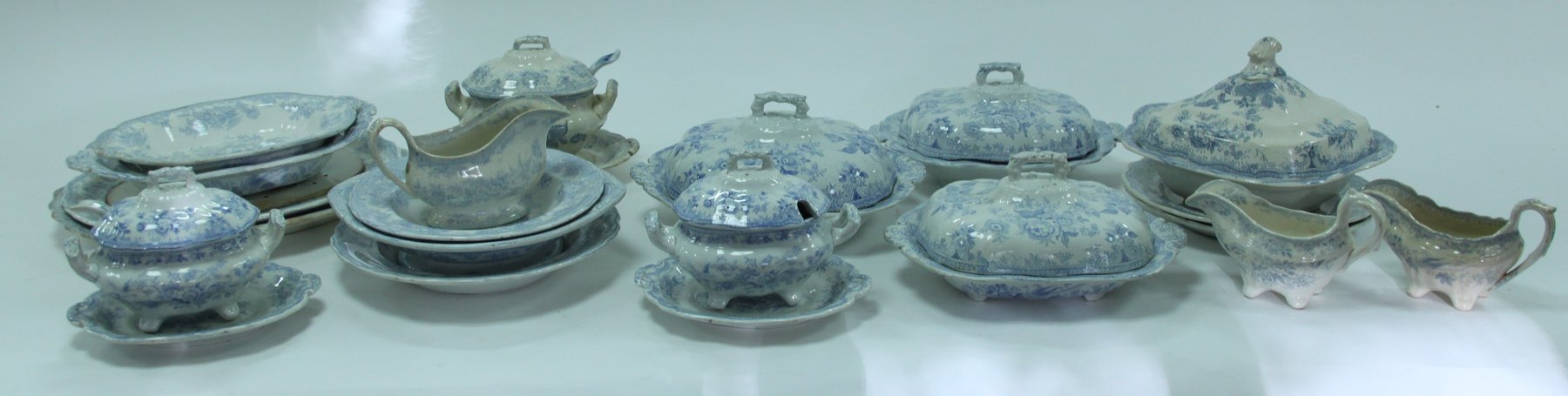 Appraisal: A blue and white floral part dinner service including entr