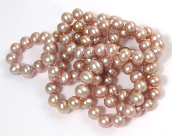 Appraisal: PINK PEARL NECKLACE strung with slightly off round pink pearls