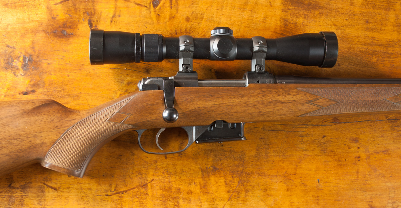 Appraisal: CZ MODEL CLASSIC BOLT ACTION RIFLE hornet caliber barrel blued