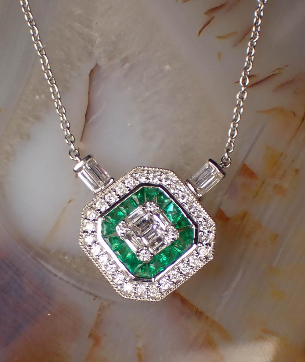 Appraisal: DIAMOND EMERALD AND EIGHTEEN KARAT GOLD NECKLACE The white gold