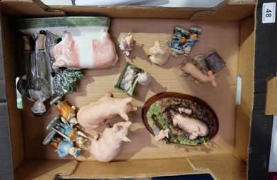 Appraisal: A collection of pig related items to include Border Fine