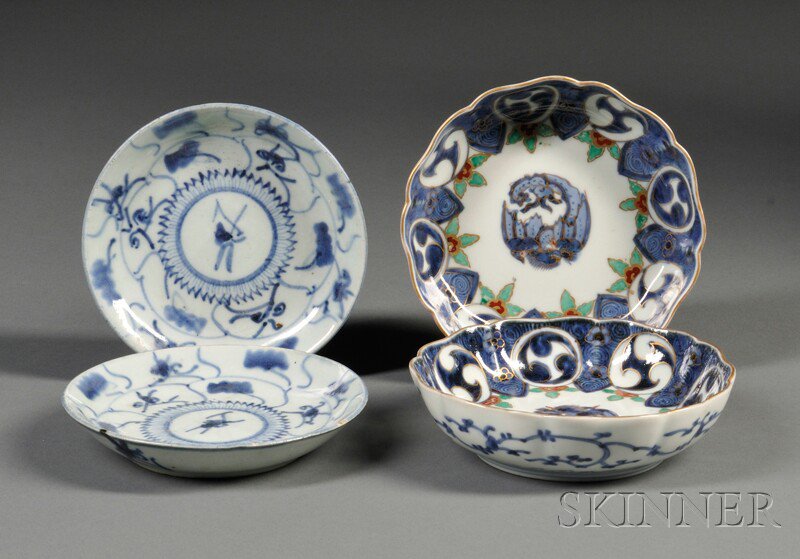 Appraisal: Four Blue and White Plates Japan and China with underglaze