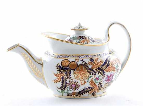 Appraisal: Fine New Hall porcelain teapot circa - in the Tobacco