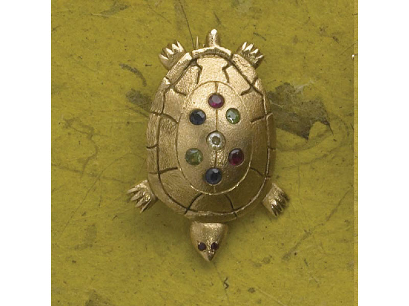 Appraisal: YELLOW GOLD TURTLE BROOCH with seven round faceted gemstones Weight