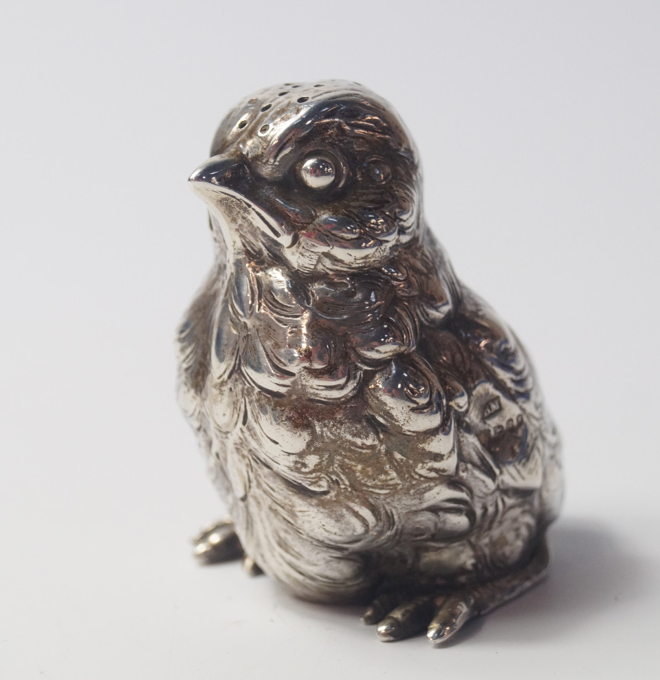 Appraisal: A Continental late thC silver pepperette modelled as a chick