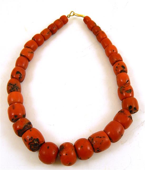 Appraisal: JEWELRY Red coral bead necklace with K gold clasp graduated