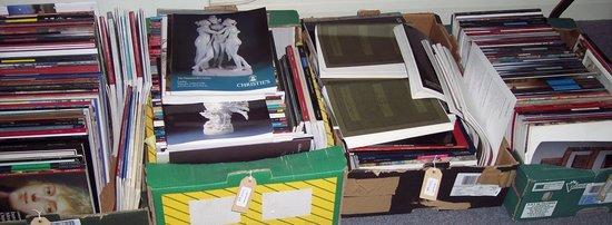 Appraisal: A large quantity of fine art and antiques auction catalogues