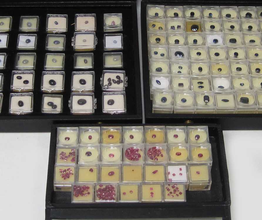 Appraisal: LARGE COLLECTION OF UNSET CORUNDUM with approximately gemstones including rubies