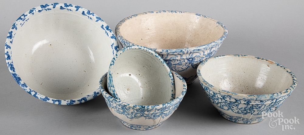 Appraisal: Five blue spongeware bowls Five blue spongeware bowls largest -