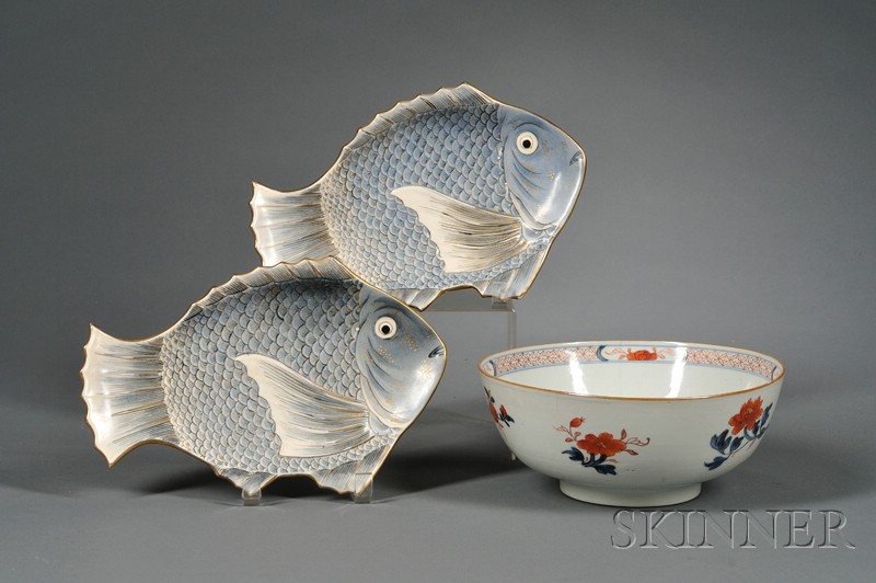 Appraisal: Imari Decorated Porcelain Bowl and a Pair of Japanese Fish-form