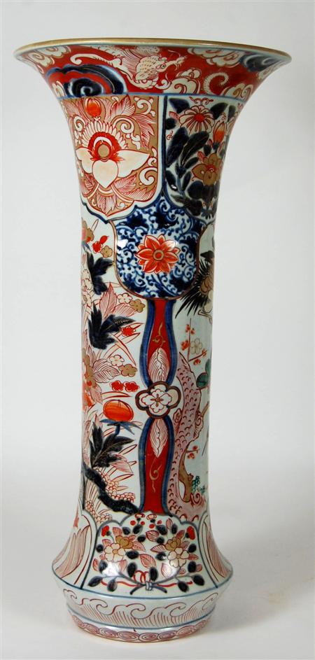 Appraisal: A large Japanese Imari vase Edo period with flared neck