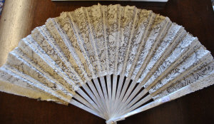 Appraisal: th century Belgian Brussels lace fan with mother-of-pearl sticks both