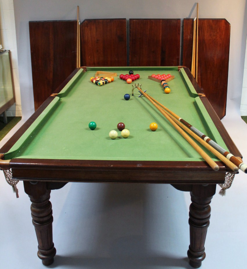 Appraisal: An early thC mahogany Riley snooker table come dining table