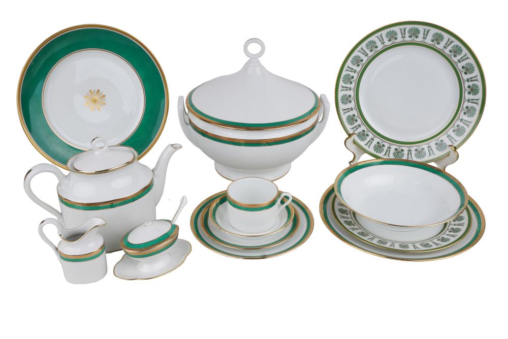 Appraisal: ASSEMBLED GINORI PORCELAIN DINNER SERVICEin Palermo Green large bowls Condition