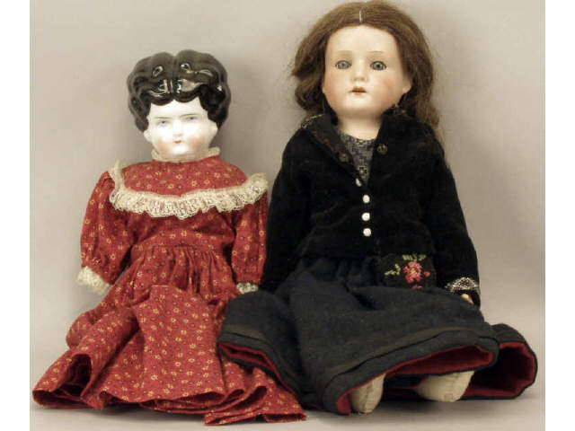 Appraisal: Collection of antique dolls including th century china head doll