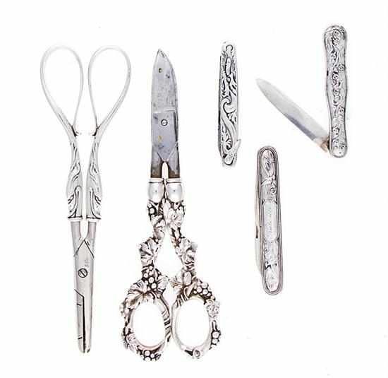 Appraisal: American coin and sterling pocket knives and grape shears th