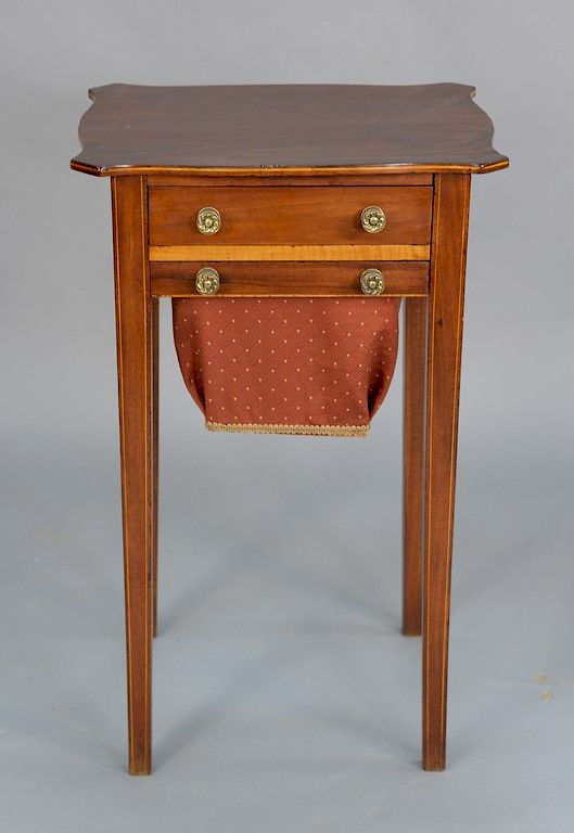 Appraisal: Federal mahogany work table with shaped top over drawer and