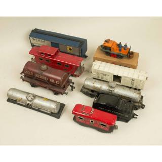 Appraisal: Assorted Marx American Flyer Lionel Train Cars Assorted train cars