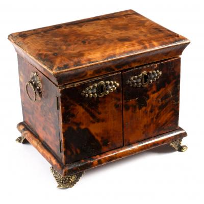 Appraisal: A Regency faux tortoiseshell box the hinged cover and panel