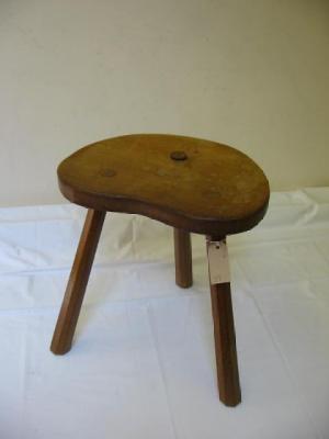 Appraisal: AN OAK STOOL by Albert Eagleman Jeffrey Sessay the kidney