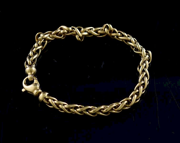 Appraisal: k man's heavy linked bracelet marked k k man's heavy