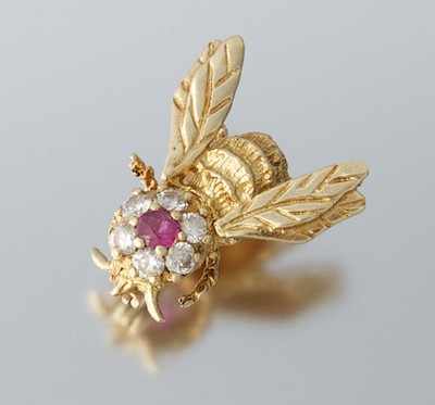 Appraisal: A Diamond and Ruby Bee Brooch k yellow gold brooch