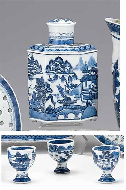 Appraisal: Chinese export porcelain blue and white tea caddy and three