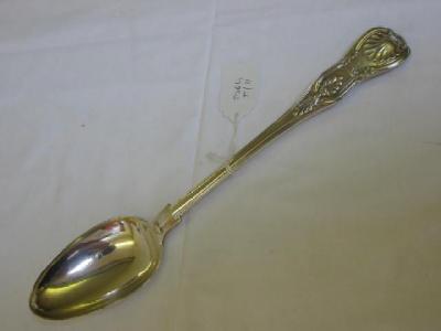 Appraisal: A VICTORIAN SERVING SPOON in Kings Diamond Heal pattern with