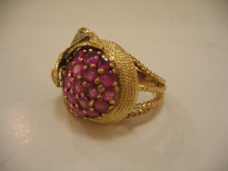 Appraisal: RUBY AND DIAMOND RING k yellow gold lady's ring triple