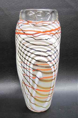 Appraisal: SUSAN ANNE GLASS ART GLASS VASE a ''graduate'' of Dale