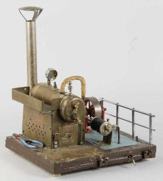 Appraisal: Horizontal Steam Engine on Platform Description American With side accessory