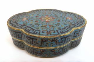 Appraisal: Cloisonne Enamel Box Cloisonne Enamel Box Quatrefoil shaped lidded container