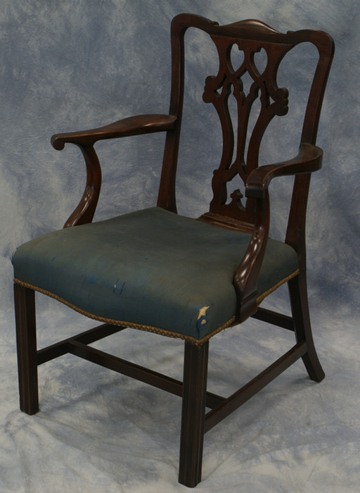 Appraisal: Georgian mahogany armchair straight leg base h Estimate -