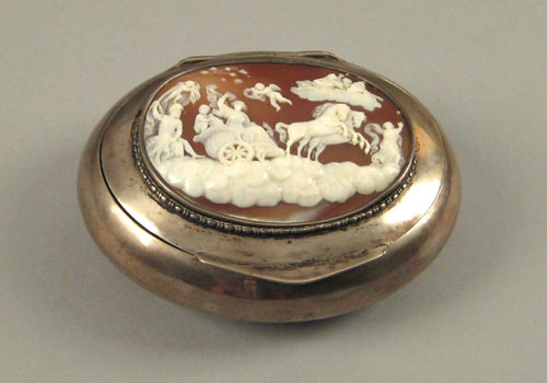 Appraisal: German silver snuff box th c the lid mounted with