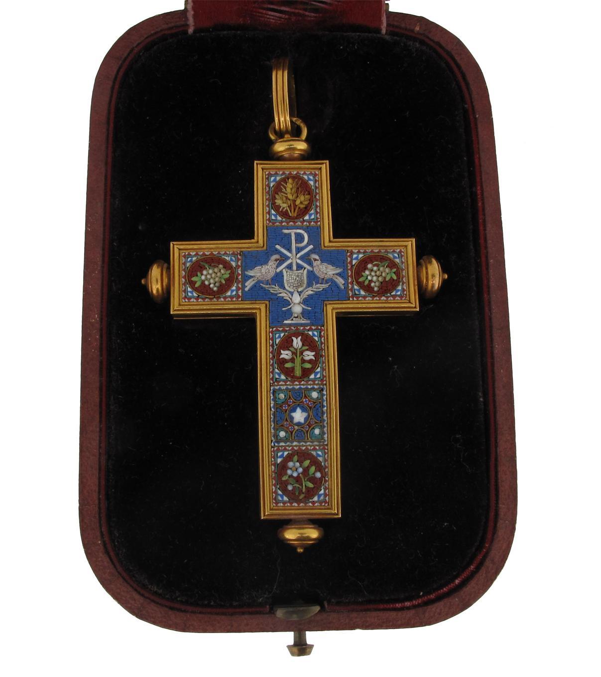 Appraisal: A mid th Century micro mosaic and gold cruciform pendant