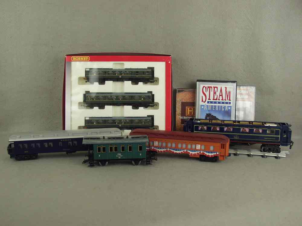 Appraisal: TOY TRAINS - pcs old passenger cars by various makers