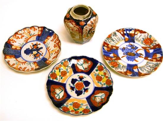 Appraisal: Four pieces of Japanese Imari porcelain late th early th