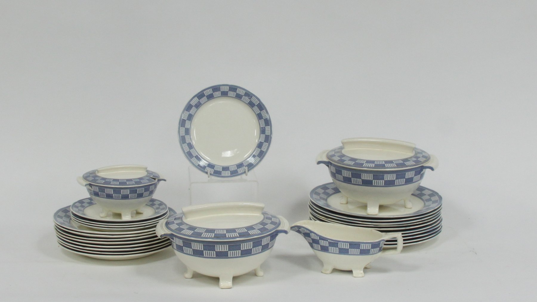 Appraisal: A Modern Bristol part dinner service Dorland shape Newlyn pattern